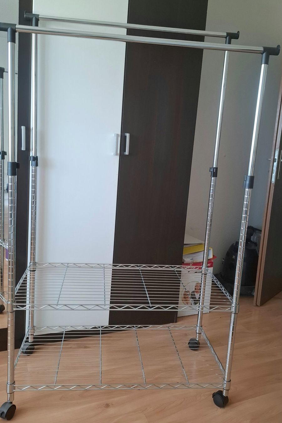 Altro in Decorazioni & Accessori: Hochwertige Doppel Kleiderstäder Mettal. – Nuovo (secondo la descrizione) da Rotkreuz venduto da keerthdi 3