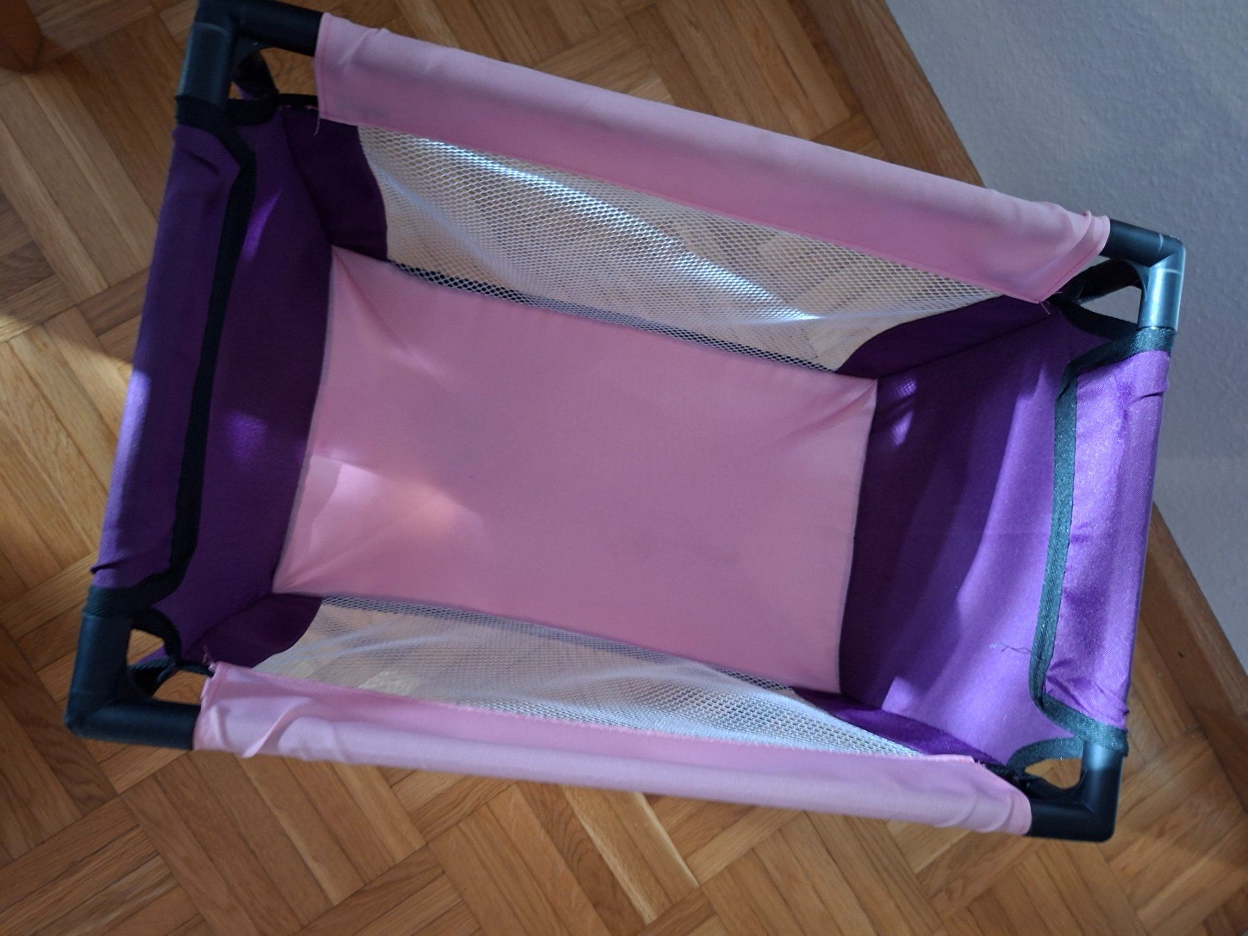 Bambole: Puppenbett – Usato da Dittingen venduto da Oeschgii 2