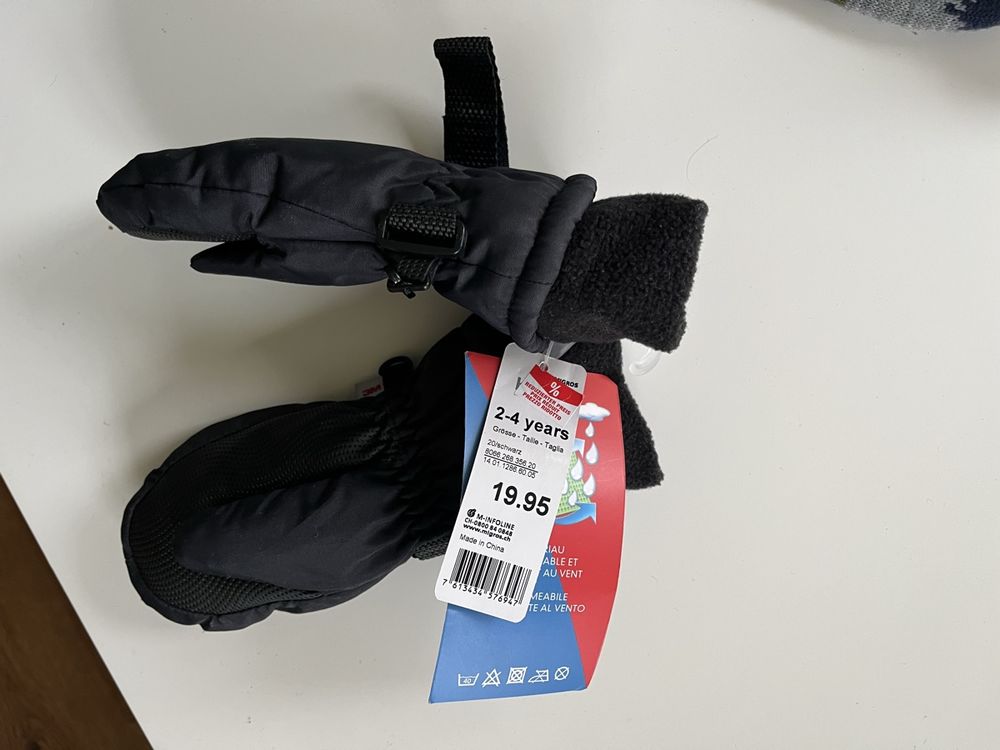 Migros Gants: MIGROS Handschuhe 2 - 4 Jahre NEU – Neuf avec emballage d'origine à Wolfwil par NewGirl 2