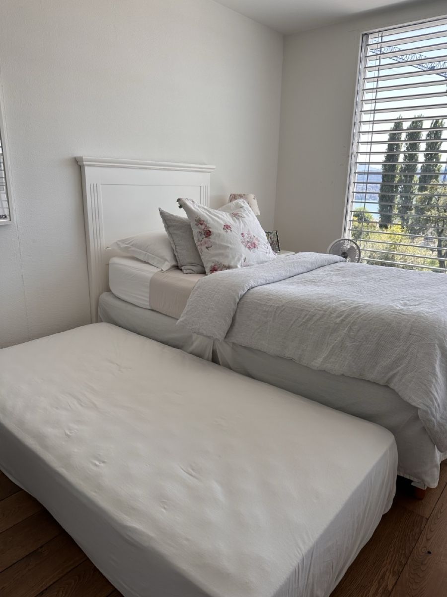 Betten: High quality single Bed  + Pull-out Trundle Bed, White, Used – Gebraucht aus Herrliberg von gab_2cpz