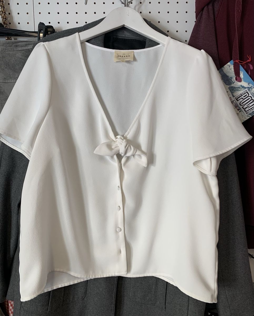 Sezane Blusen: Sezane bluse 40/42 – Gebraucht aus Unterseen von jpowers1971