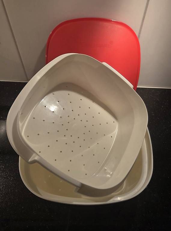 Contenitori & Simili: Tupperware Salat-Abtropfschale – Usato da Herisau venduto da lia17 1