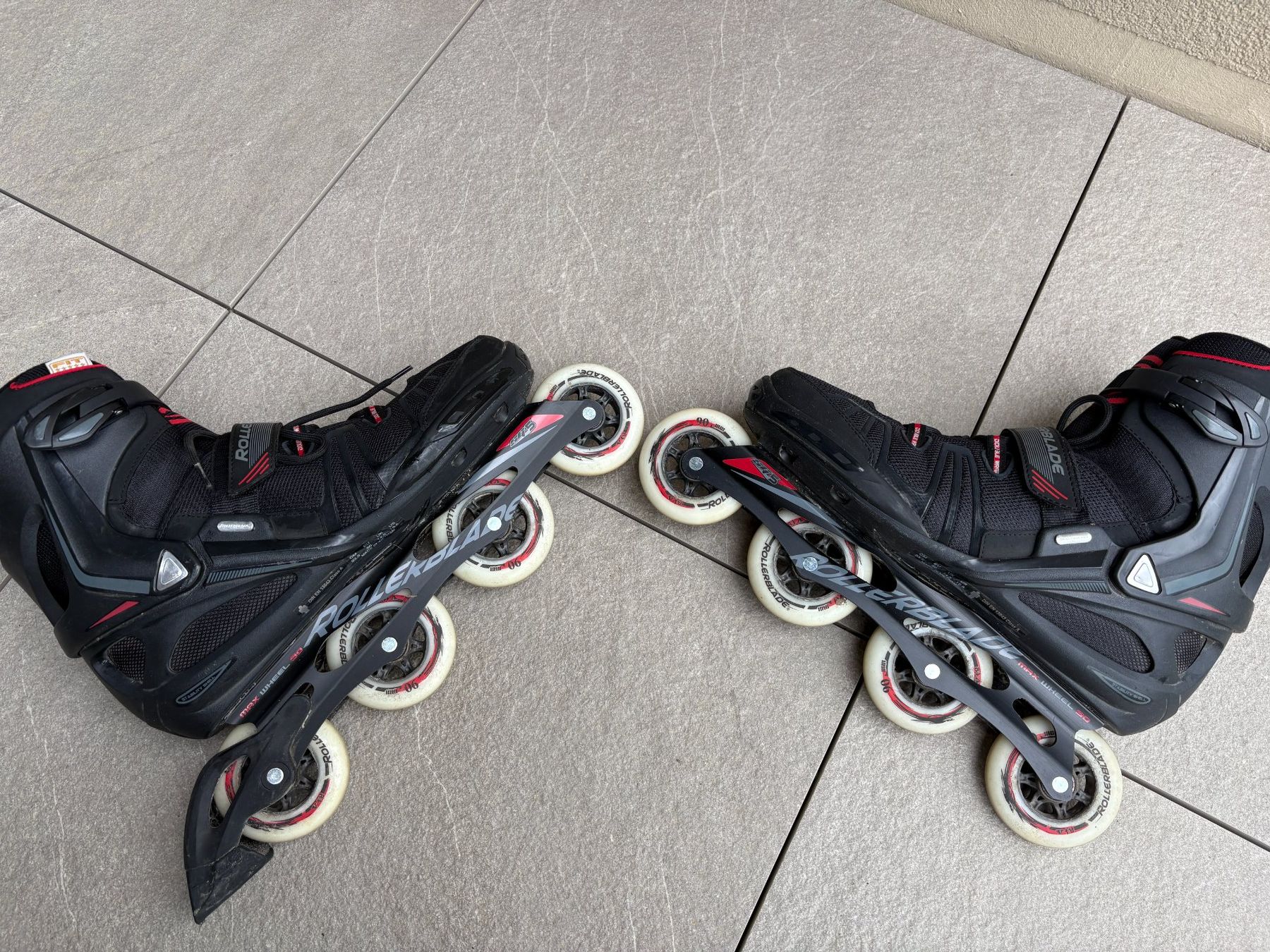 Pattini in linea & Pattini a rotelle: Rollerblade Inline Skates Grösse 50 – Usato da Fischbach-Göslikon venduto da ElMundo01 6