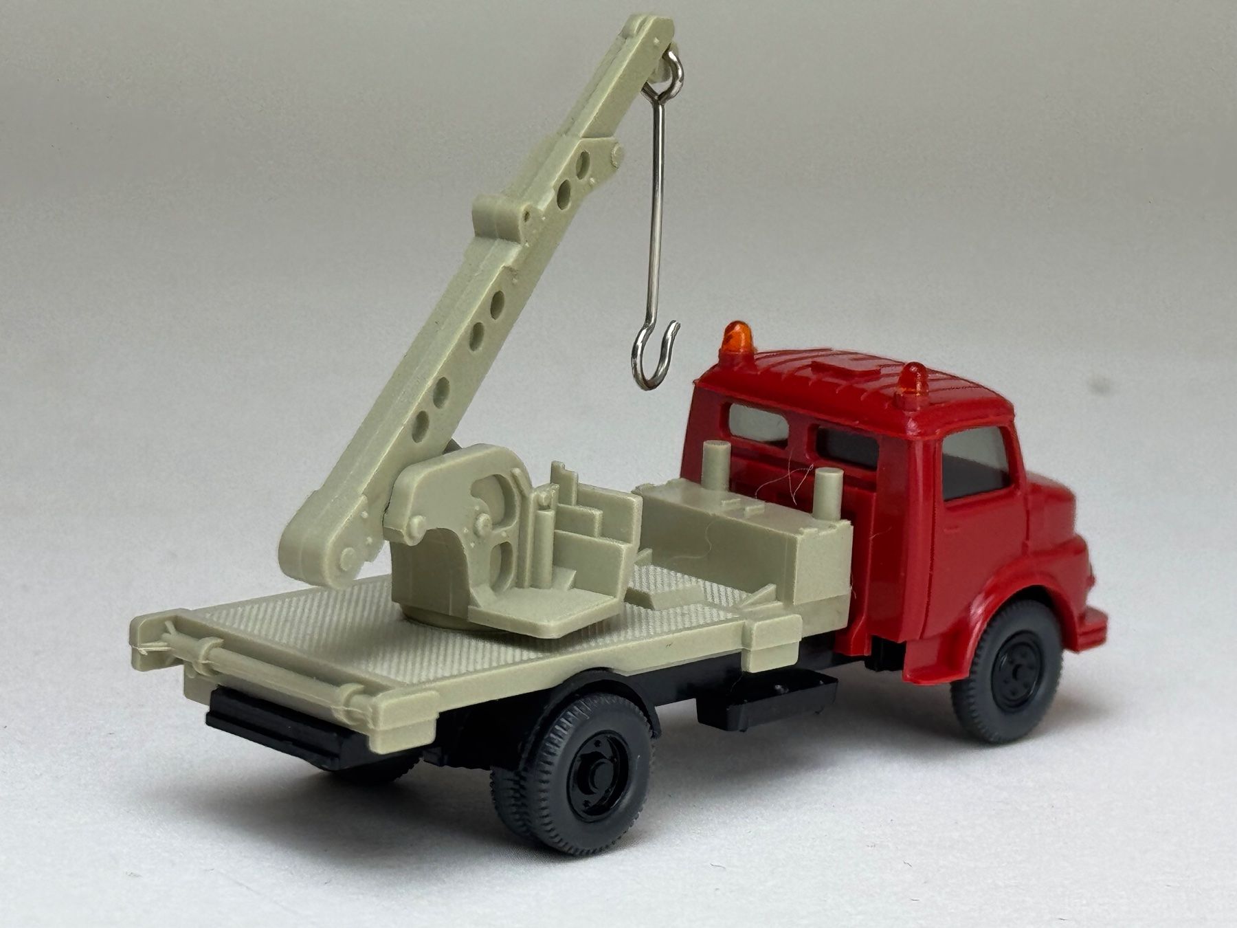Wiking Voitures modèles: Mercedes Kranwagen rot – D'occasion à Elm par Wikmtz 1