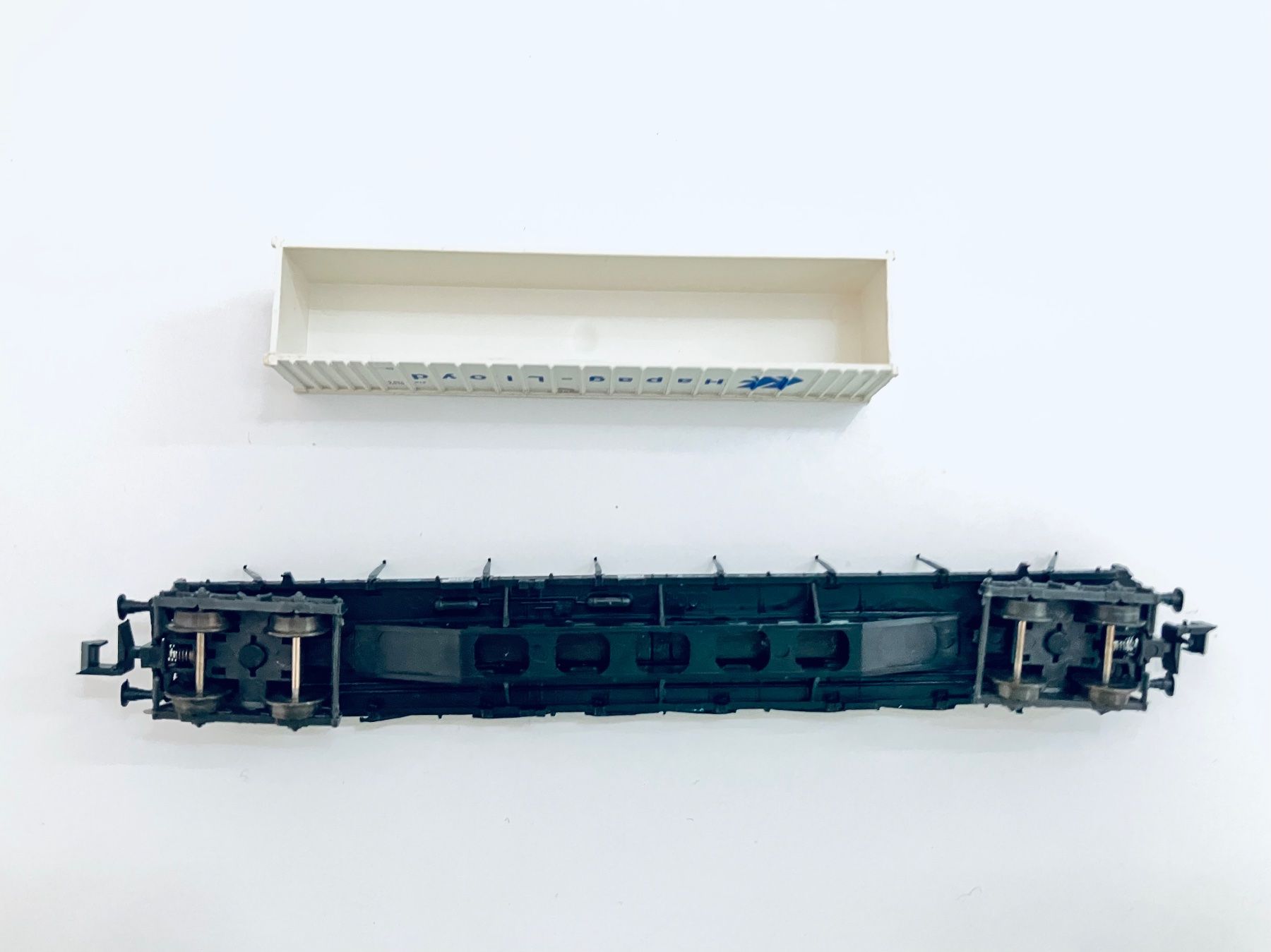 Roco Modellini di ferrovie: ROCO HAPAG LlOYD Runggenwagen SPUR N – Usato da Oberbuchsiten venduto da Orsetto24 4