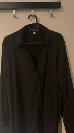Schwarze Bluse, neuwertig - Grösse L