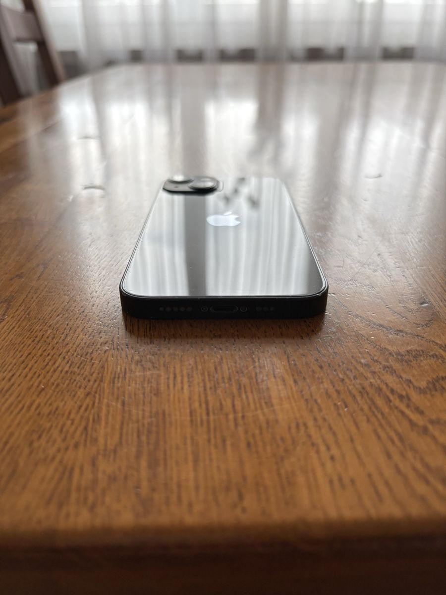 Apple Telefoni cellulari / Smartphones: iPhone 13 – Usato da Obfelden venduto da dan_88j2 5