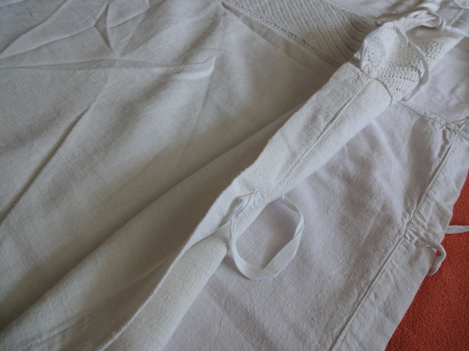 Biancheria da letto: Alte Bauernleine Duvetbezug mit Spitzen – Usato da Chur venduto da omonia 7