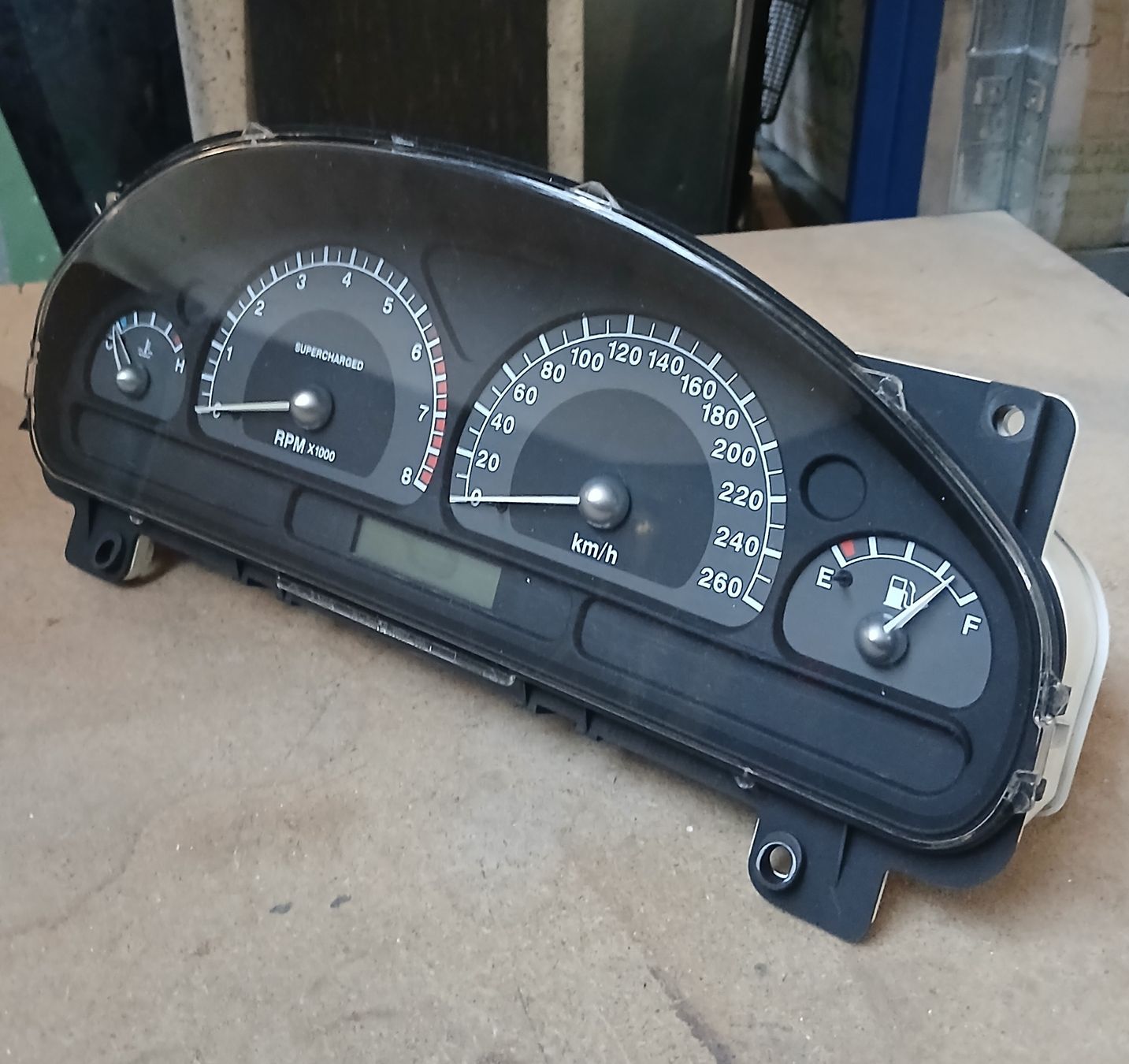 Jaguar Tutti pezzi di ricambio auto: Compteur Jaguar S-Type R – Usato da la heutte venduto da Auto-stock