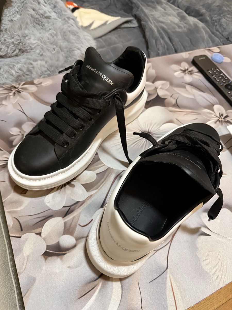 Alexander Mcqueen Herrenschuhe: Chaussures Alexander Mcqueen – Neu (gemäss Beschreibung) aus Bernex von mel__gnv 2