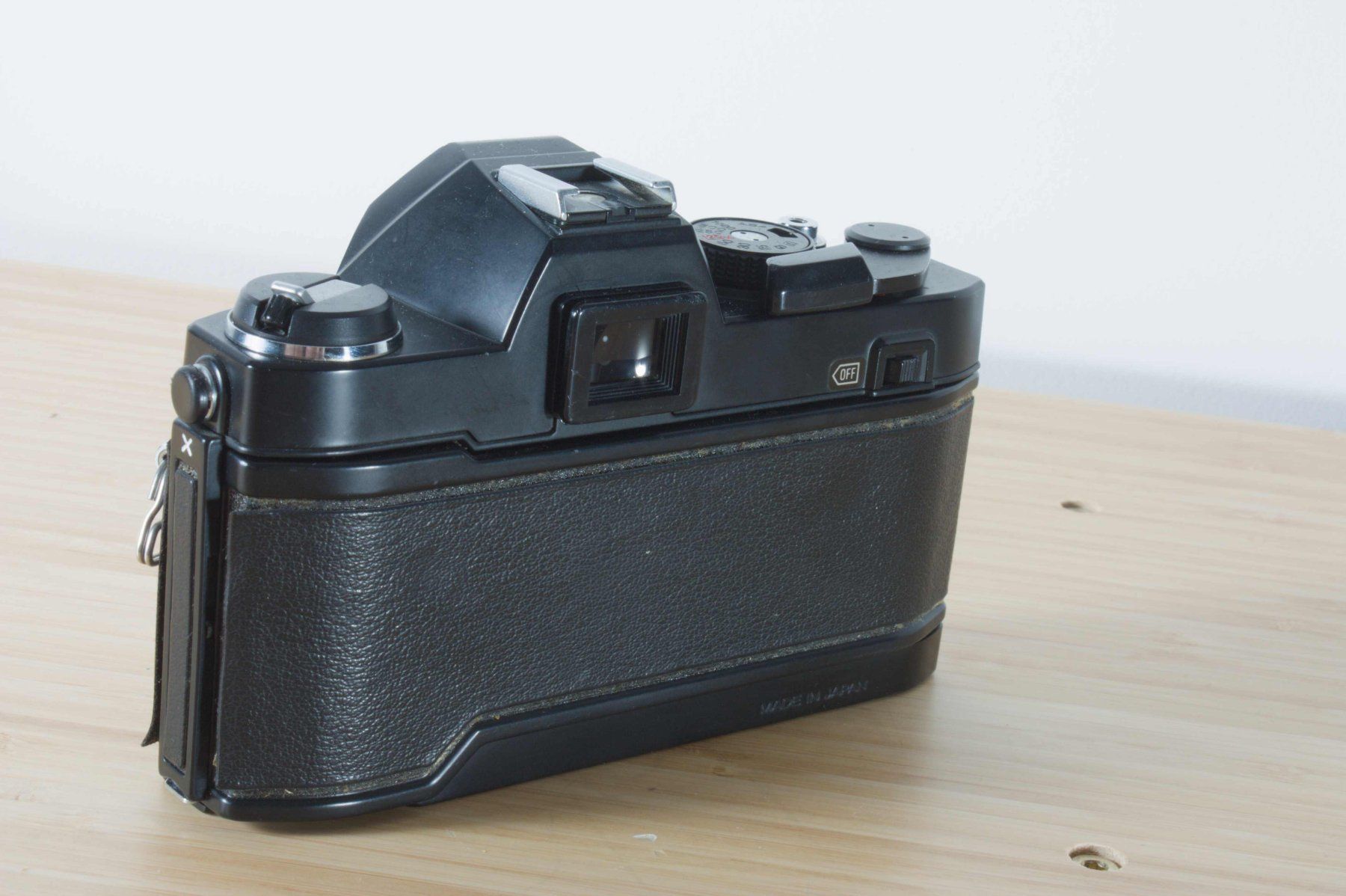 Konica Fotocamera: Konica Autoreflex TC · 35mm Spiegelreflexkamera – Usato da Zürich venduto da thelittleerik 2