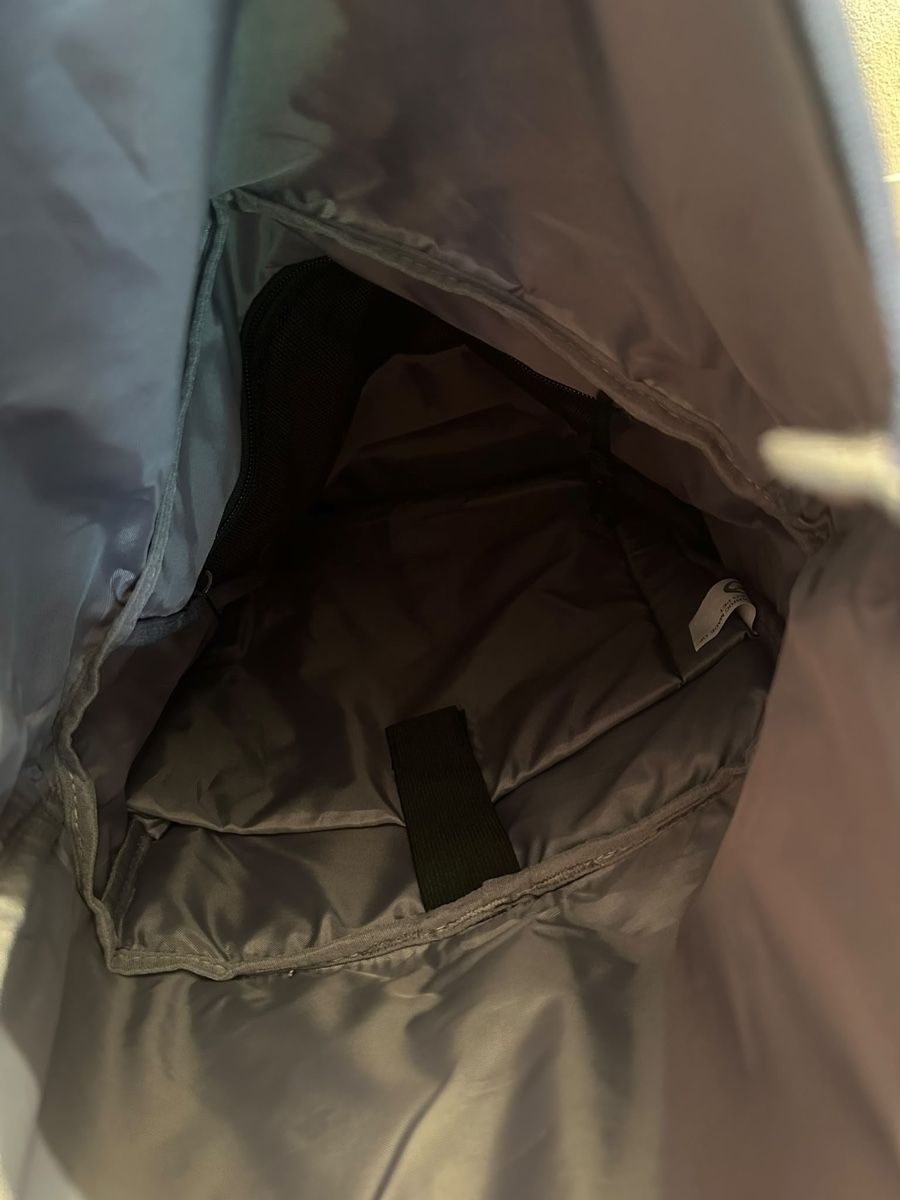 Zaini: Rucksack dunkelblau Rollverschluss gute Zustand – Usato da Zürich venduto da iva_9svl 2