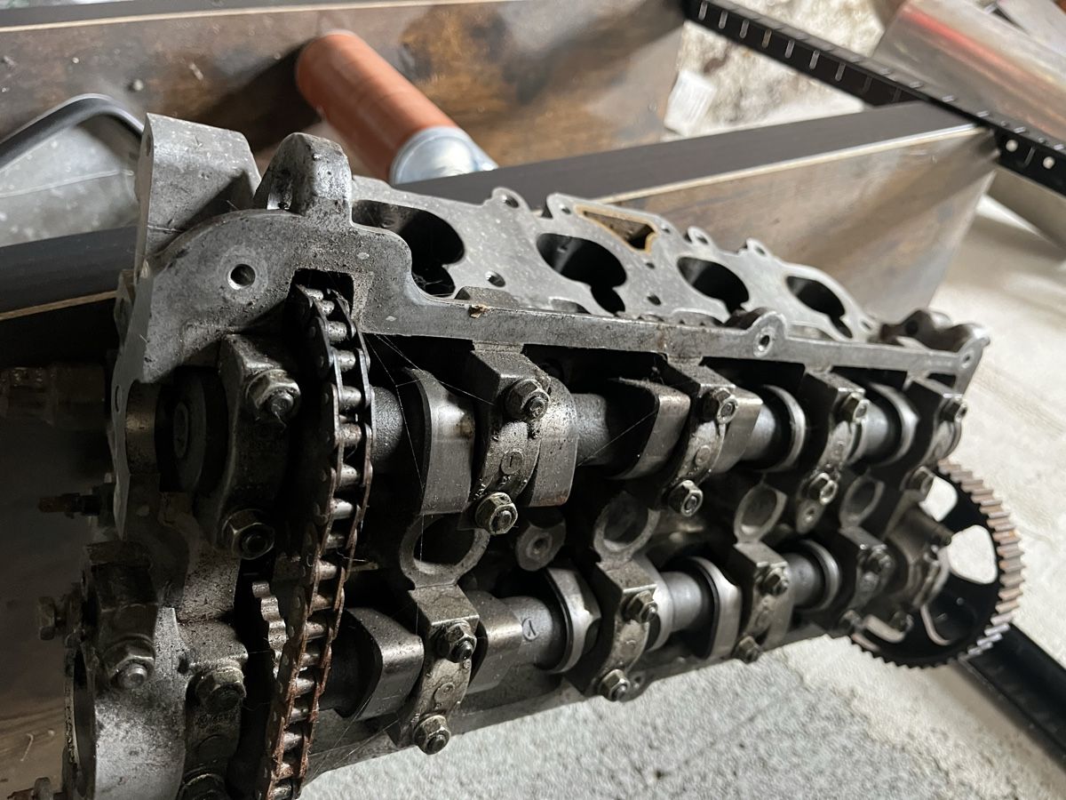Volkswagen Tutti pezzi di ricambio auto: Zylinderkopf VW Golf Scirocco 16V – Usato da Lupfig venduto da ale_x9d8 2