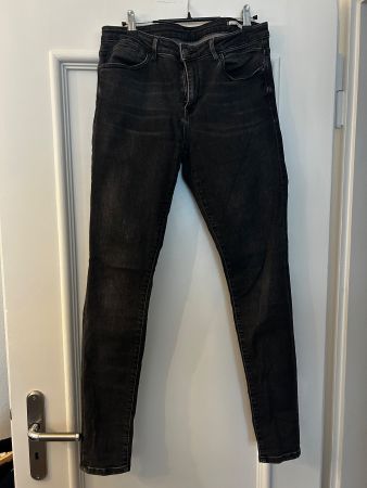 ESPRIT Skinny Jeans: Gr. 30/34, schwarz/grau
