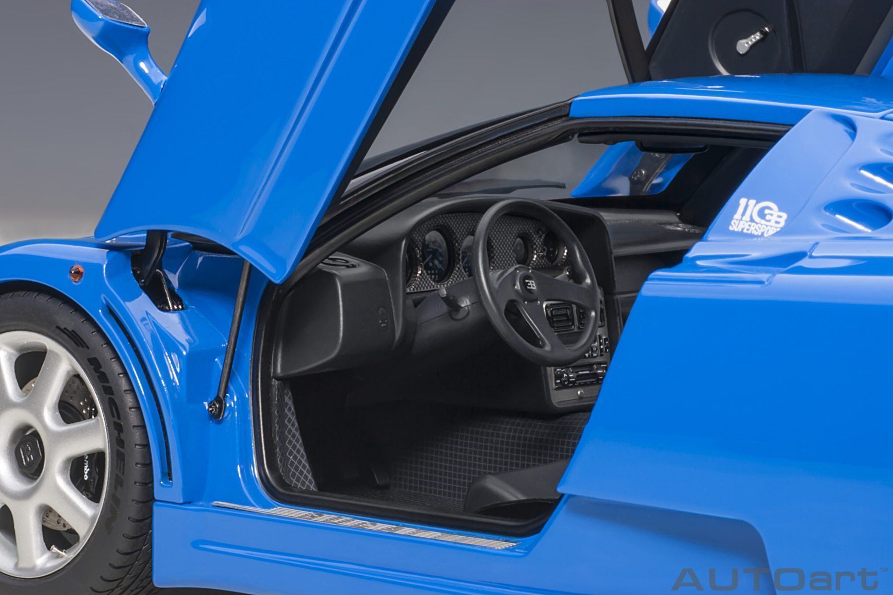 Autoart Modellini d'auto: 1:18 Bugatti EB110 SS 1994, blue AUTOart 70917 – Nuovo e nell'imballaggio originale da Rothenburg venduto da artandcars 8