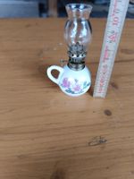 Niedliches Mini-Oellampe/Petroleumlaempli mit Rosenmuster
