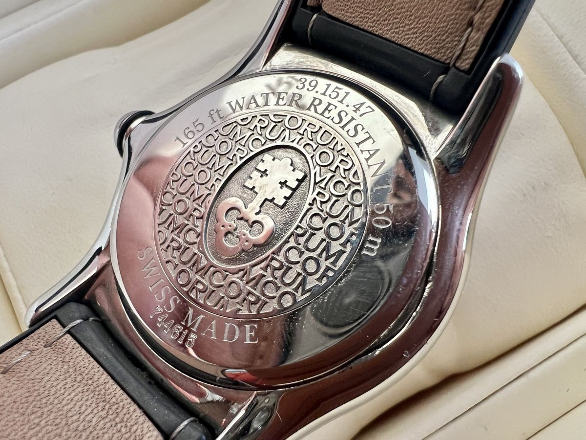 Corum Orologi: CORUM Bubble Lady, 34mm, Bezel fully set diamonds, SRP6000.- – Nuovo e nell'imballaggio originale da Le Mont-sur-Lausanne venduto da LycaGallery 4
