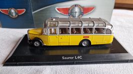 Postauto Saurer L4C  -  Massstab 1:72