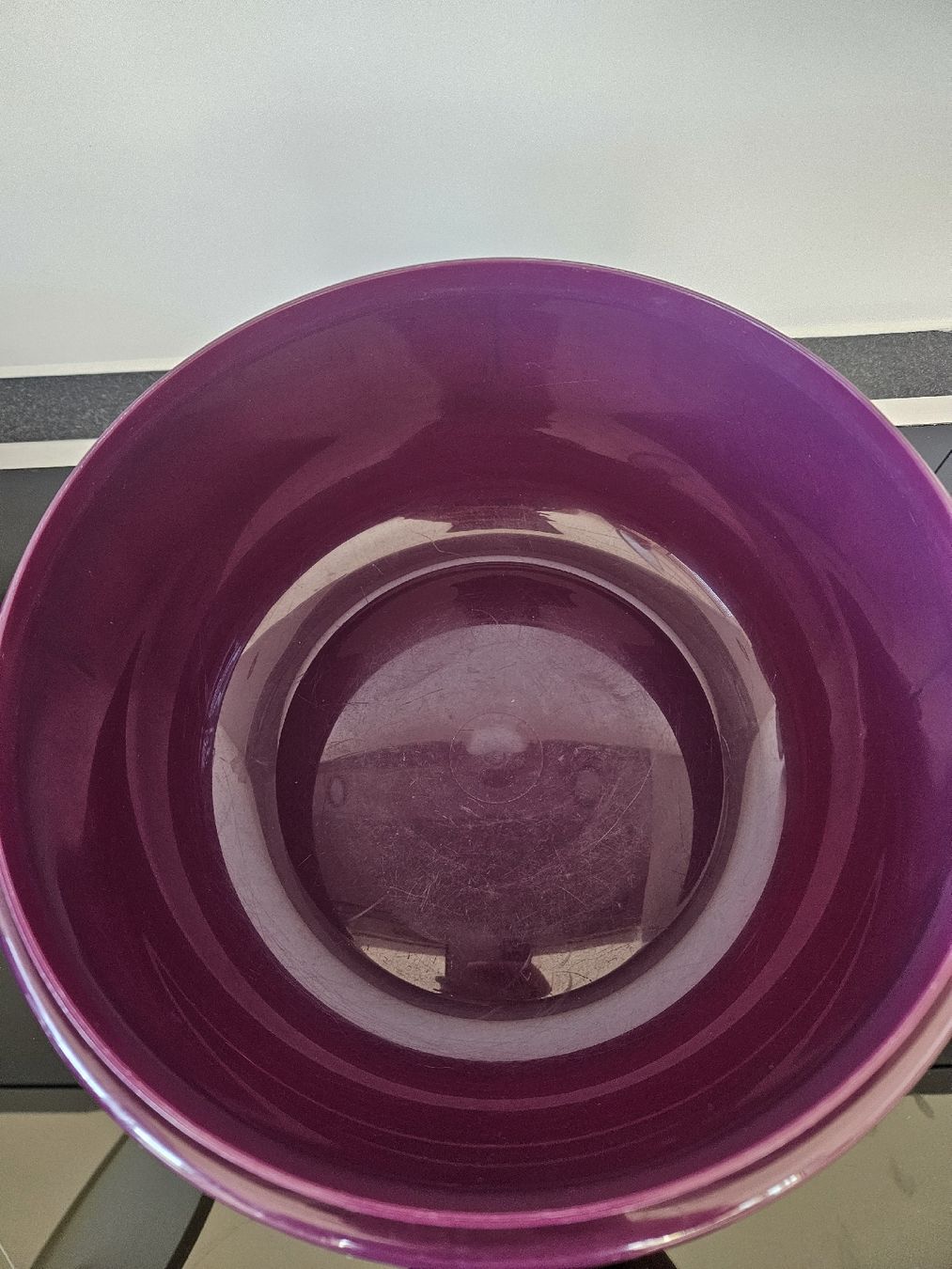 Tupperware Contenitori & Simili: Bol Tupperware violet avec couvercle – Usato da Morges venduto da Mlle_Croft_91 1