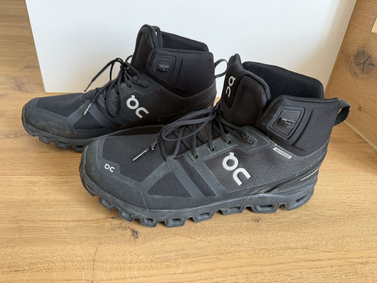 On Herrenschuhe: ON Cloudrock Waterproof Wanderschuhe Herren Grösse 46 schwar – Neu (gemäss Beschreibung) aus Weggis von Moitie-Moitie 1