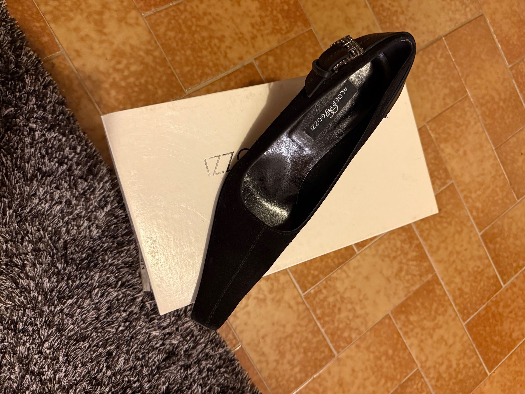 Scarpe da donna: chaussures – Nuovo (secondo la descrizione) da savièse venduto da karukeragwada 2