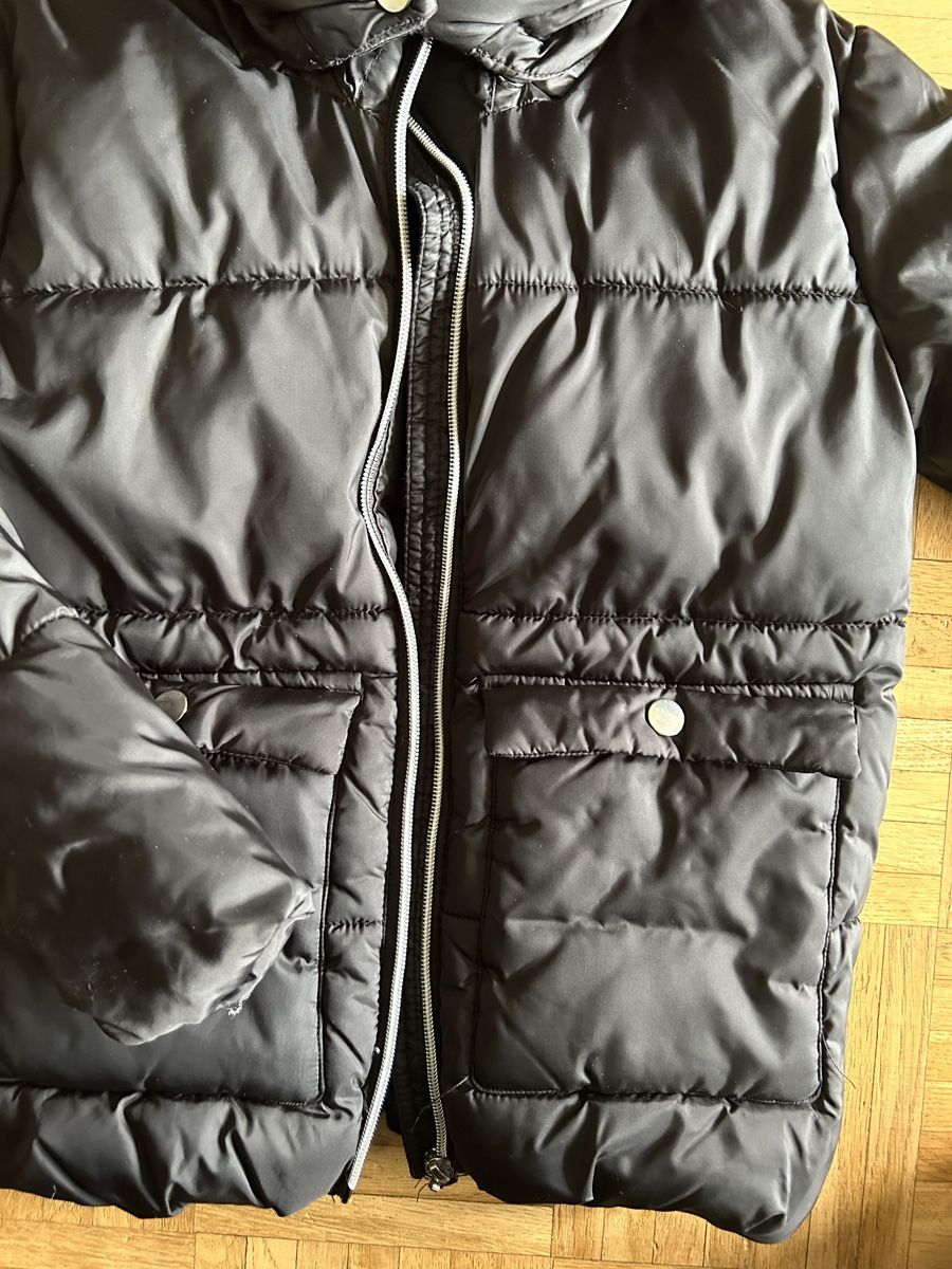 H&M Jacken & Mäntel: Doudoune H&M noire / taille 128 – Gebraucht aus Meyrin von Bronx86 1