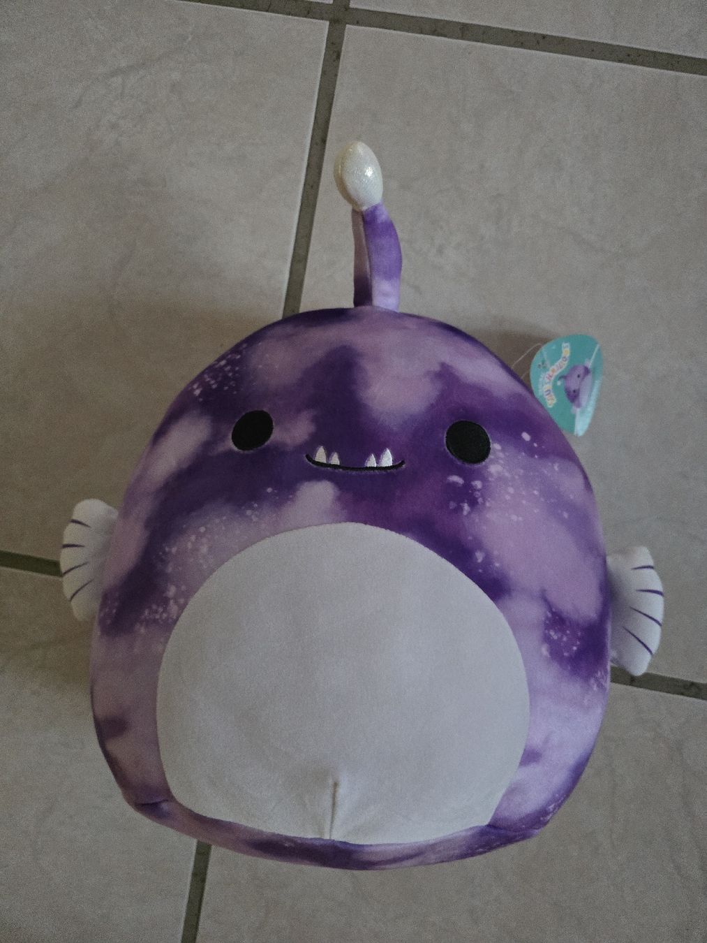 Squishmallows Giocattoli: Squishmallow Anglerfisch – Nuovo (secondo la descrizione) da Büsserach venduto da sobis.trade