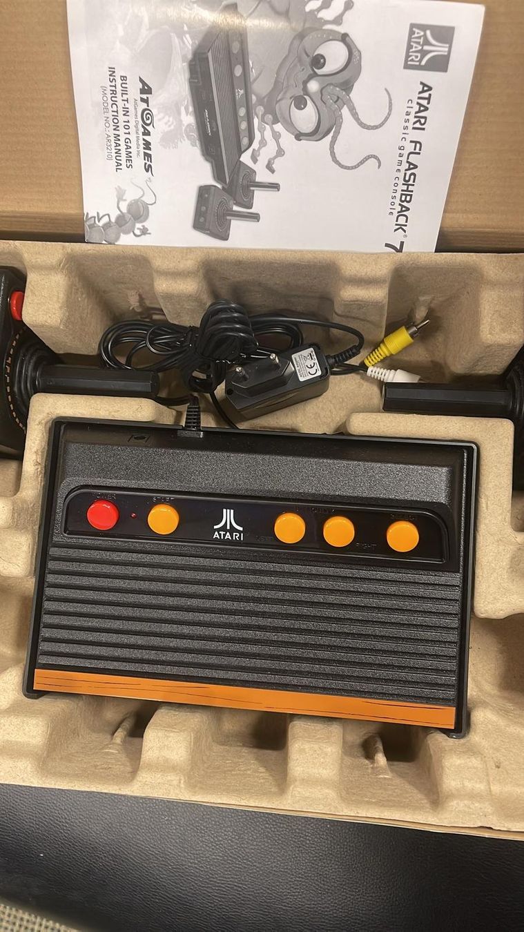 Atari Konsolen: ATARI FLASHBACK 7 CLASSIC GAME CONSOLE – Neu und originalverpackt aus Zürich von  6