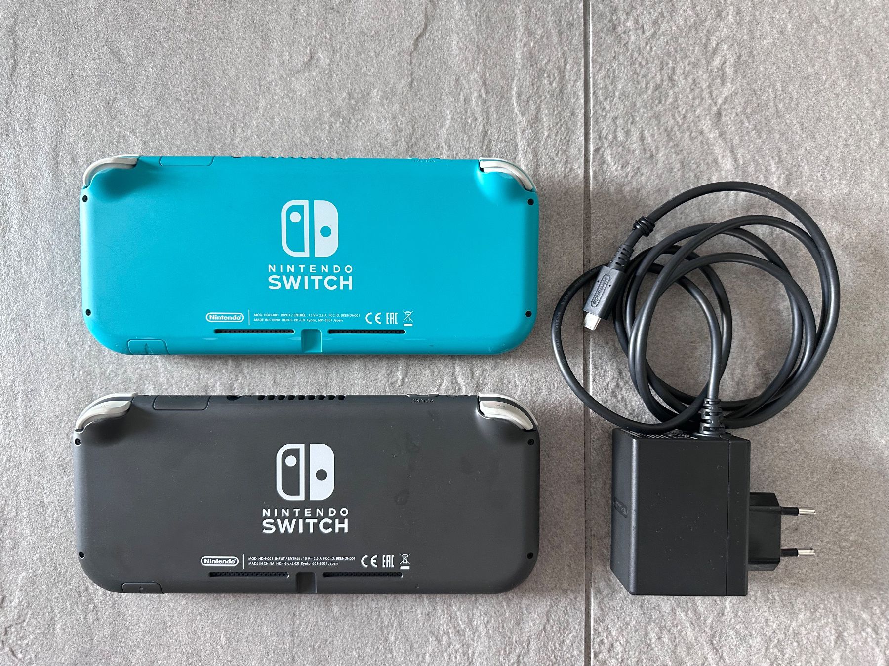 Nintendo Consoles: Nintendo Switch Lite im Doppelpack – D'occasion à Hilterfingen par MeinEintrag2123 1