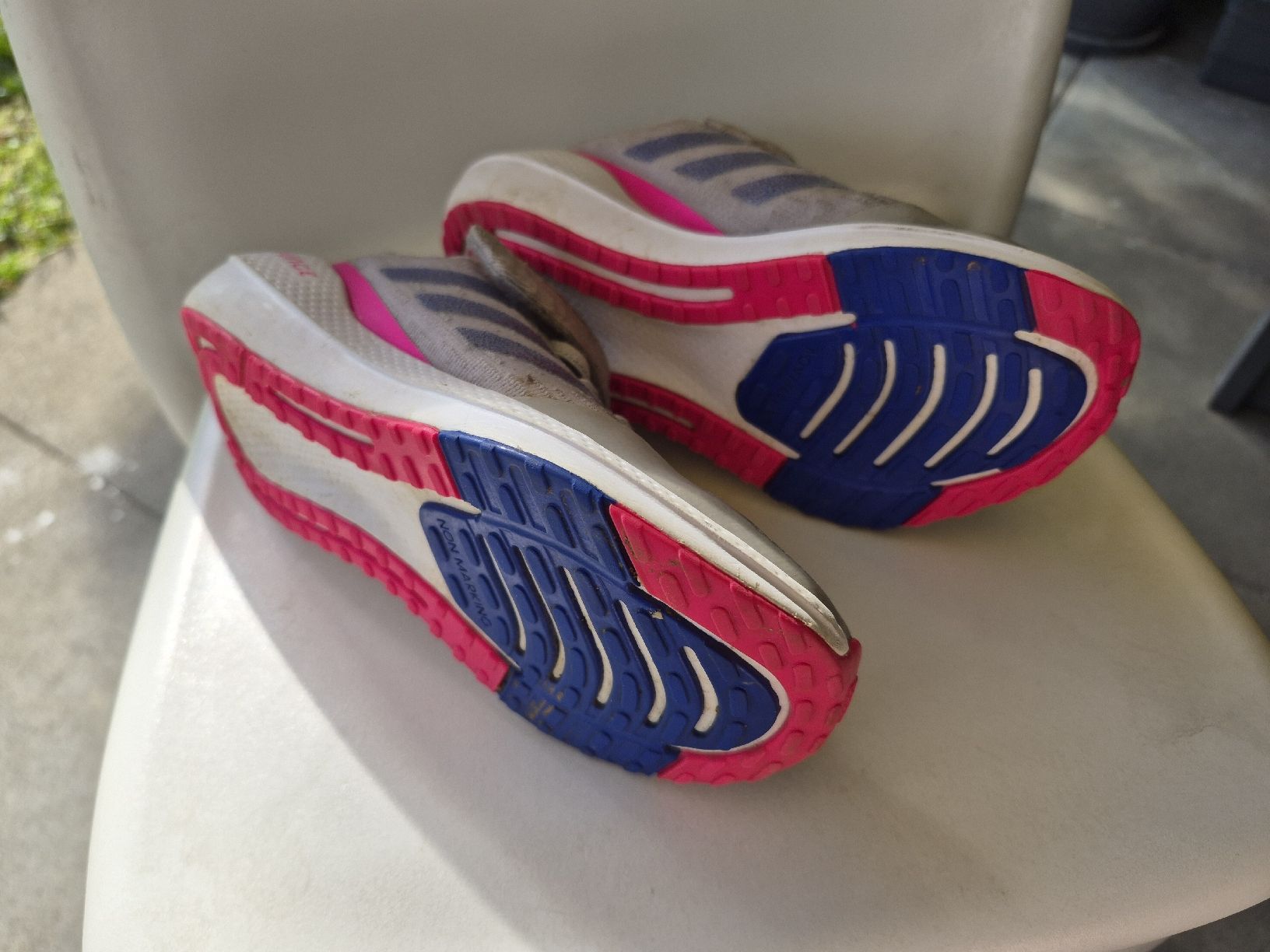 Adidas Scarpe per ragazze: Adidas Turnschuh Gr. 29 – Usato da Lyss venduto da Isa3250 2