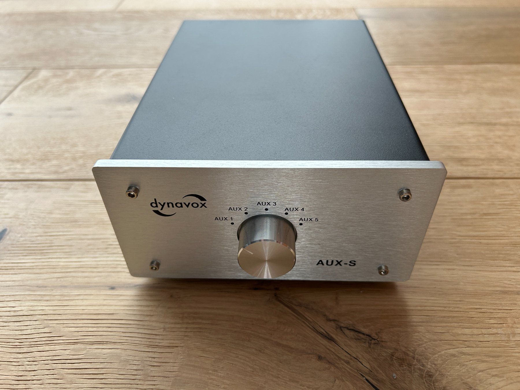 Dynavox Amplificatori: Dynavox AUX-S Line Umschalter – Nuovo (secondo la descrizione) da Gerlafingen venduto da danilehma