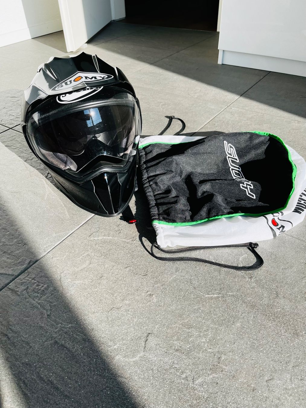 Suomy Helme & Visiere: Motorradheln SUOMY Enduro Schwarz – Gebraucht aus Thun von bfr_r86b 3