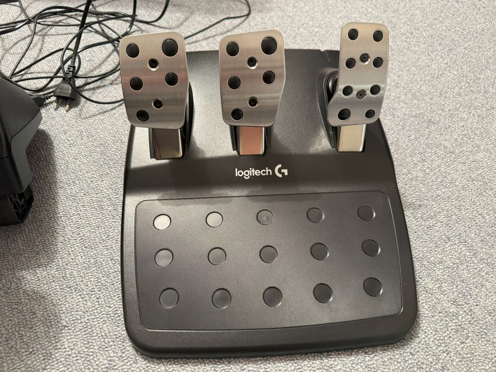 logitech g29 playstation 4