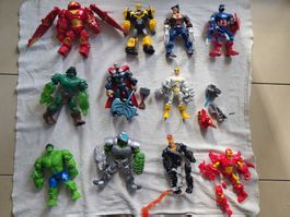 11 Hasbro Marvel MixMashers Actionfiguren