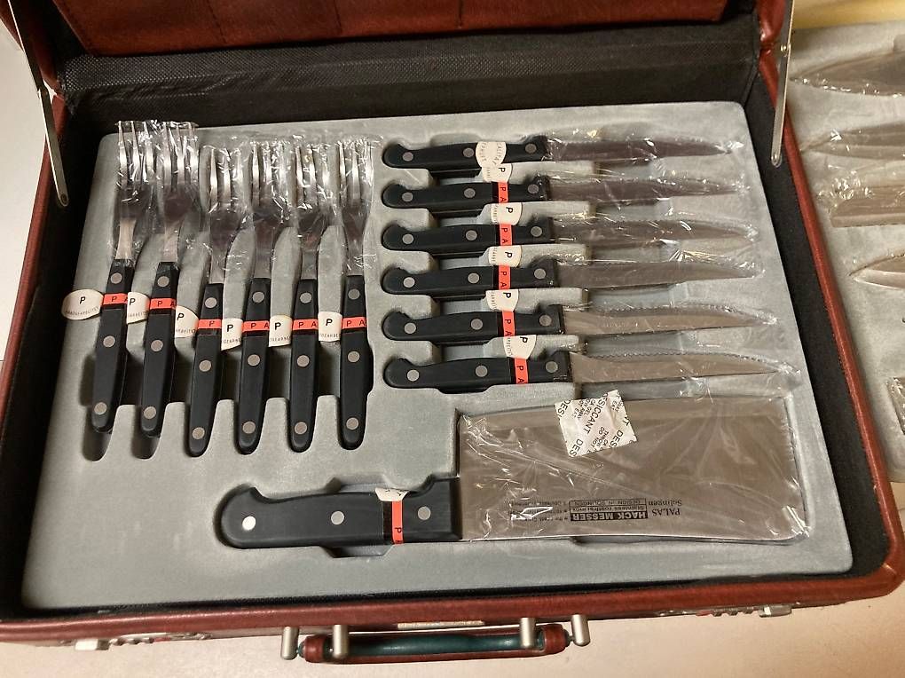 Coltelli: Besteck, Messer, Abziehstab, Koffer – Usato da Küssnacht am Rigi venduto da alf_7tb5