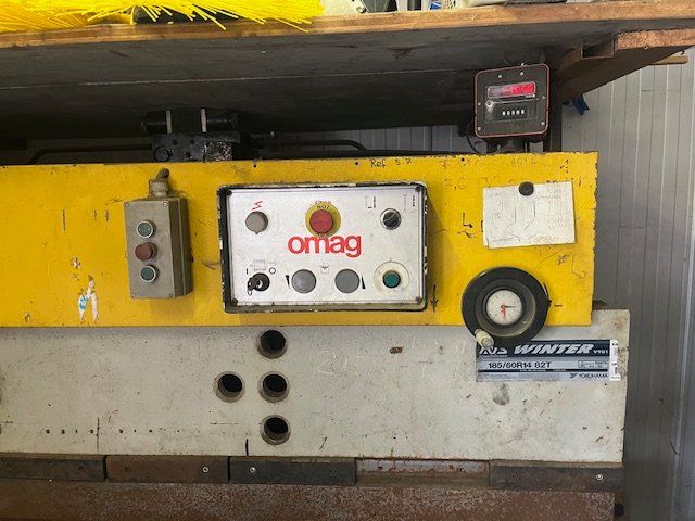 Tutte le macchine: Blechakantmaschine – Usato da Rüschegg-Gambach venduto da Pioter60