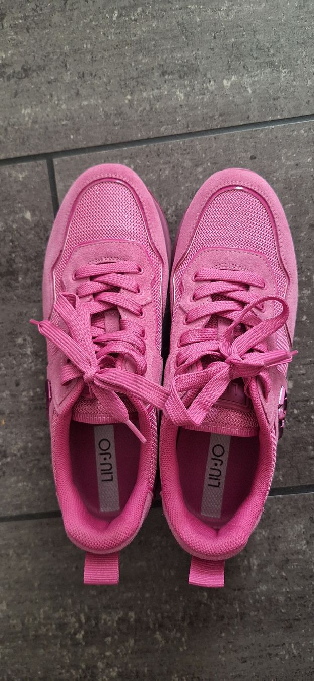 Liu Jo Damenschuhe: LIU JO Turnschuhe Gr. 38 – Gebraucht aus Aarau von Harry33