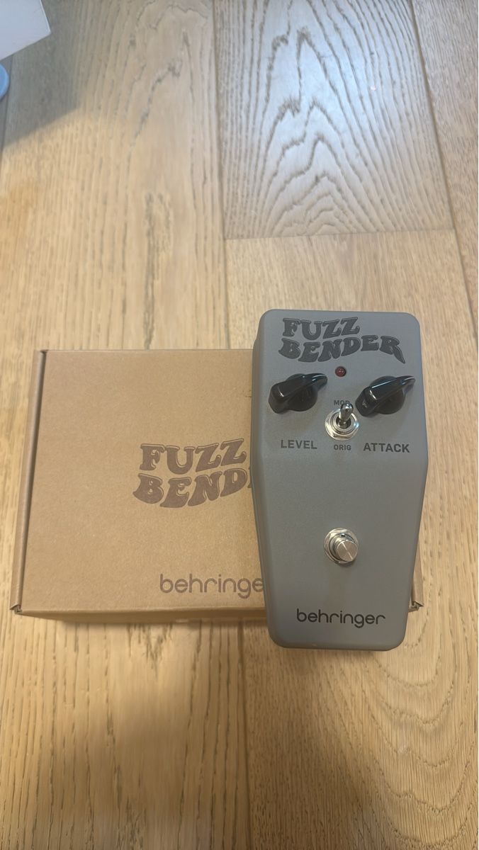 Behringer Musikinstrumente: Behringer Fuzz Bend Pedal - Excellent Condition – Gebraucht aus Paudex von mrh_6wwk