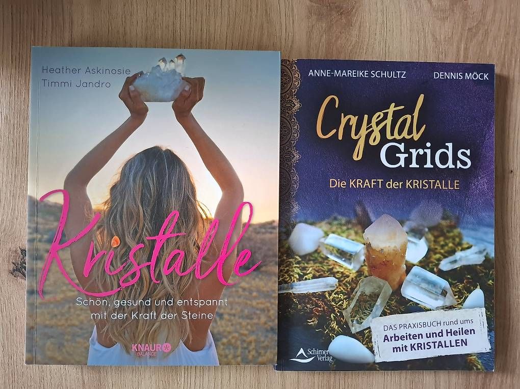 Libri: 2 Bücher zum thema Kristall Grids – Usato da Winterthur venduto da erl_6kk7