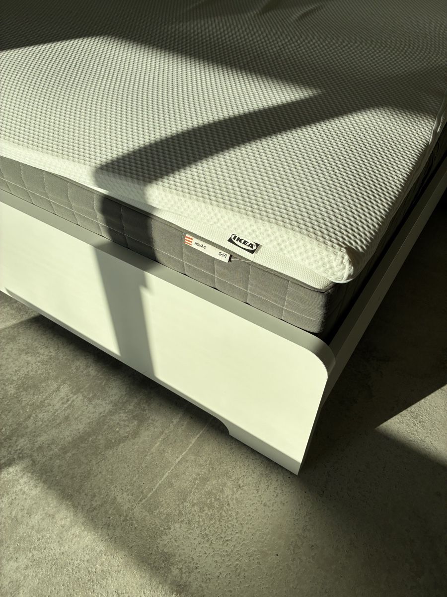 Letti: IKEA MALM Bed, Mattress, and Topper – Usato da Zürich venduto da gio_26hd 1