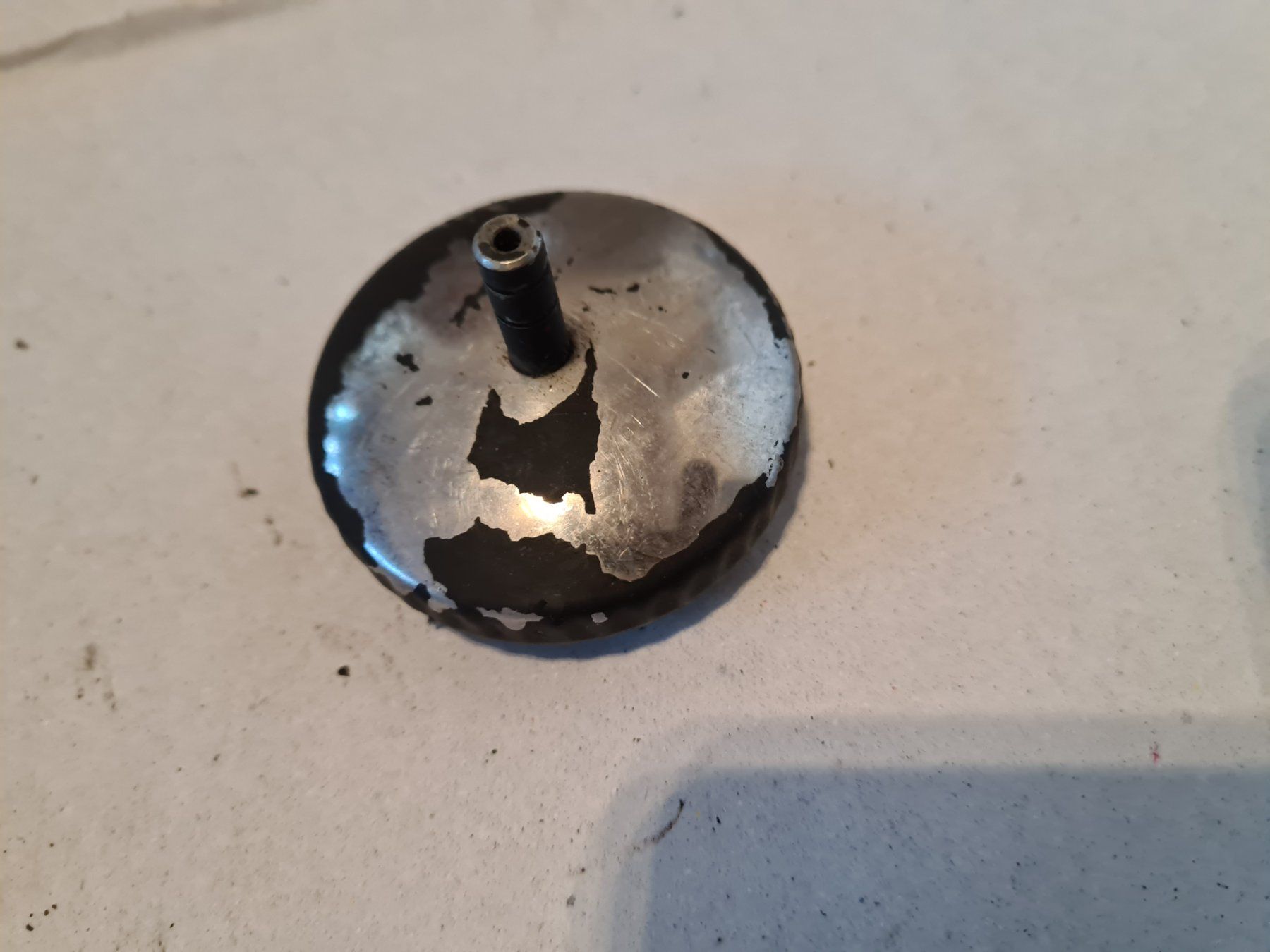 Puch Mofas: Tankdeckel zu Puch Maxi S, Sachs ... 40mm – Gebraucht aus frümsen von Sailem