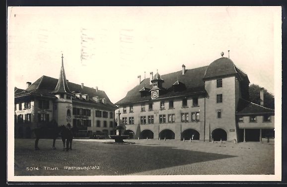 Cartoline postali: AK Thun, Rathausplatz mit Brunnen – Usato da Berlin venduto da bartko-reher