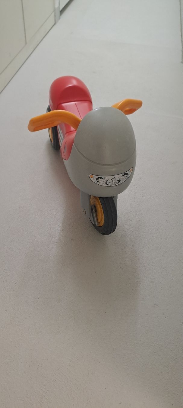 Veicoli per bambini: Kindertöff Rutschauto – Usato da Schwerzenbach venduto da Princess2601