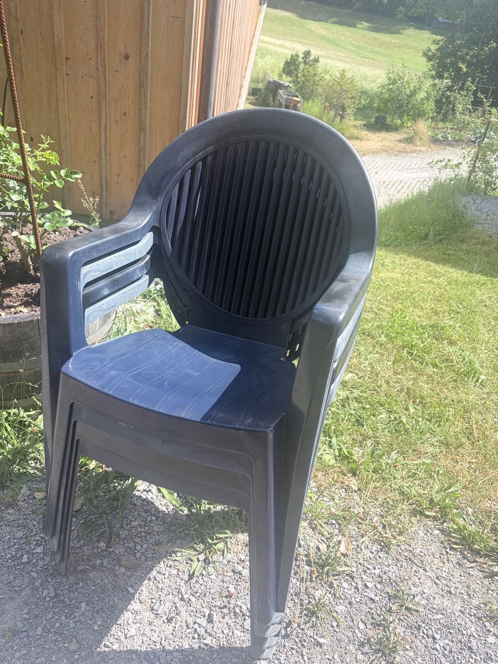 Stühle: Gartenstuhl 4 Stück Gratis – Gebraucht aus Rüti ZH von Butterfly206cc 1