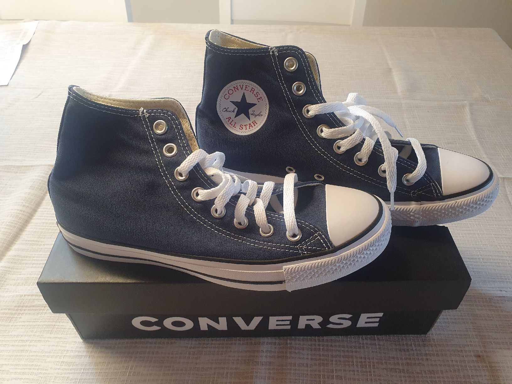 Converse Scarpe da uomo: Neue Converse All Star High Navy, Grösse 39.5 – Nuovo e nell'imballaggio originale da Lanzenneunforn venduto da nas_6nj2