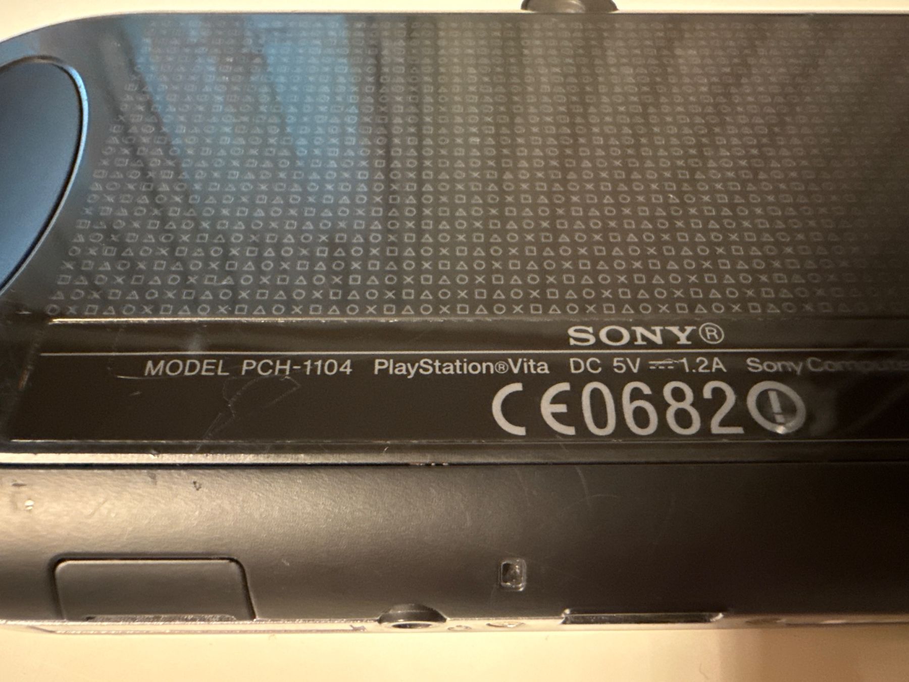 Sony Console: Sony PS Vita, Model PCH-1104 – Usato da Niederbipp venduto da nbf_qy2d 3
