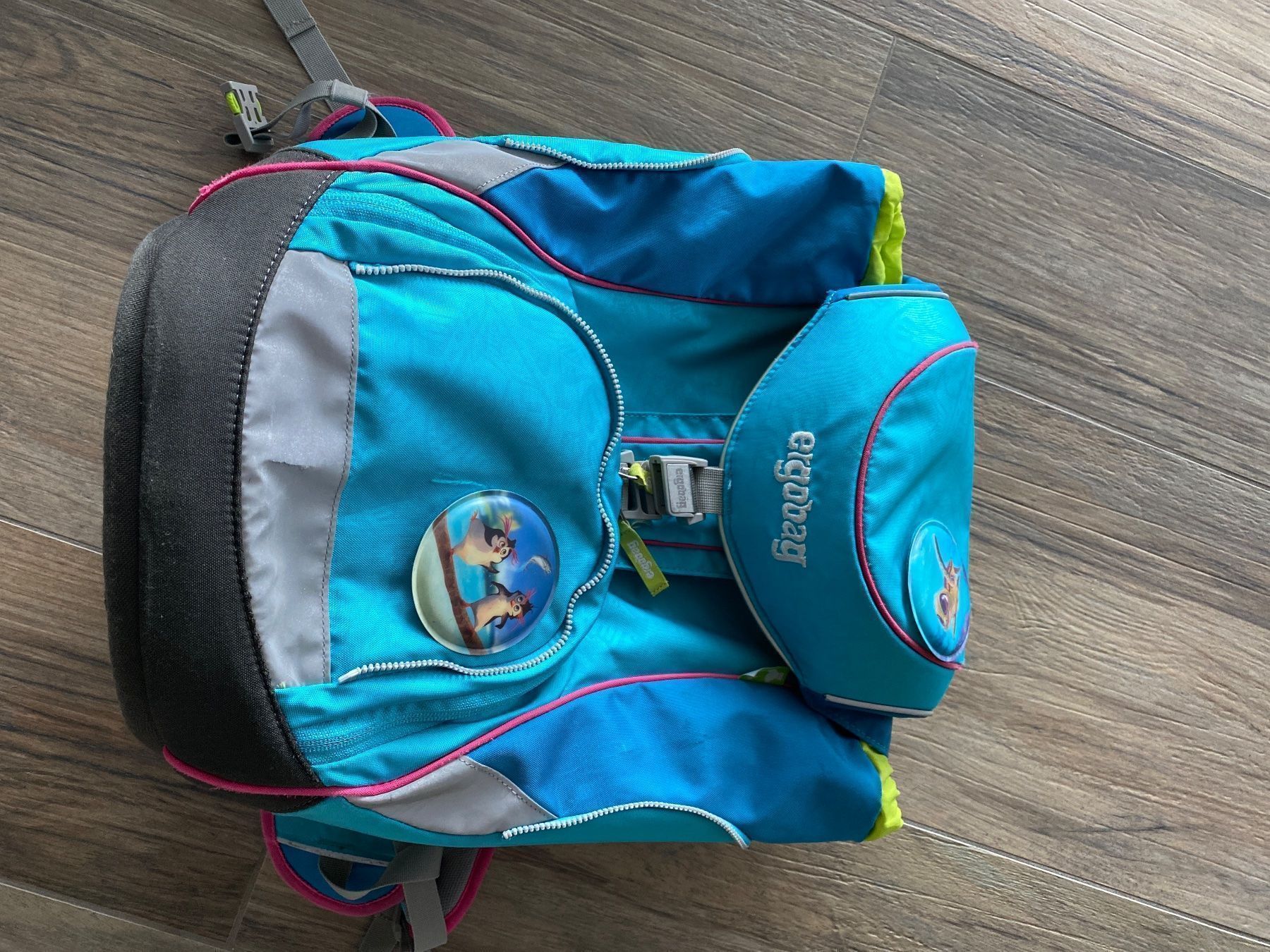 Ladenausstattungen & Messebau: Schulthek ergobag – Gebraucht aus Uetliburg SG von busle081