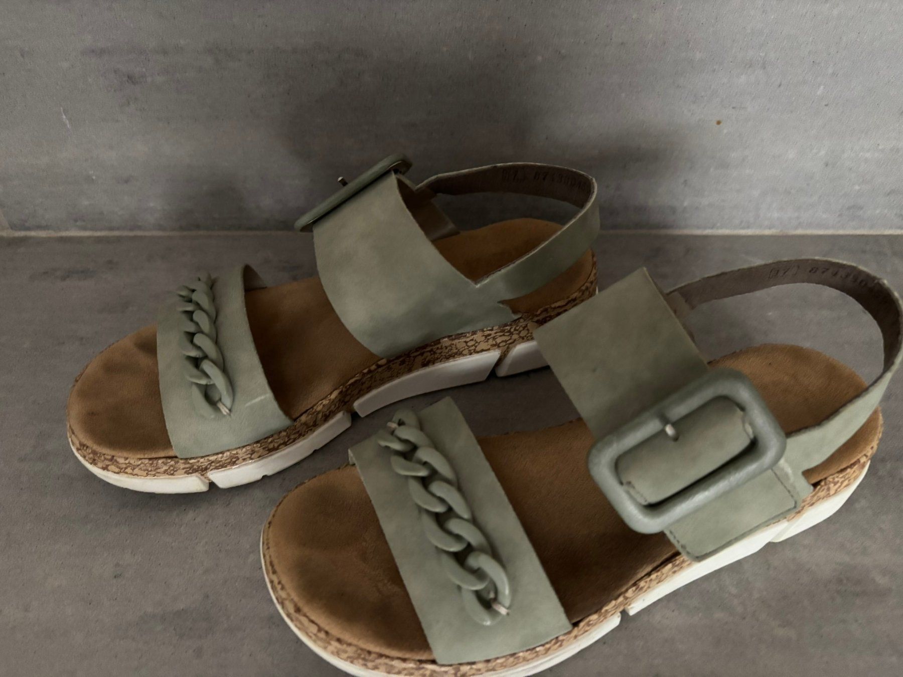 Rieker Scarpe da donna: Rieker Sandalen helles kaki - Grösse 37 – Usato da Kleinandelfingen venduto da Baba23
