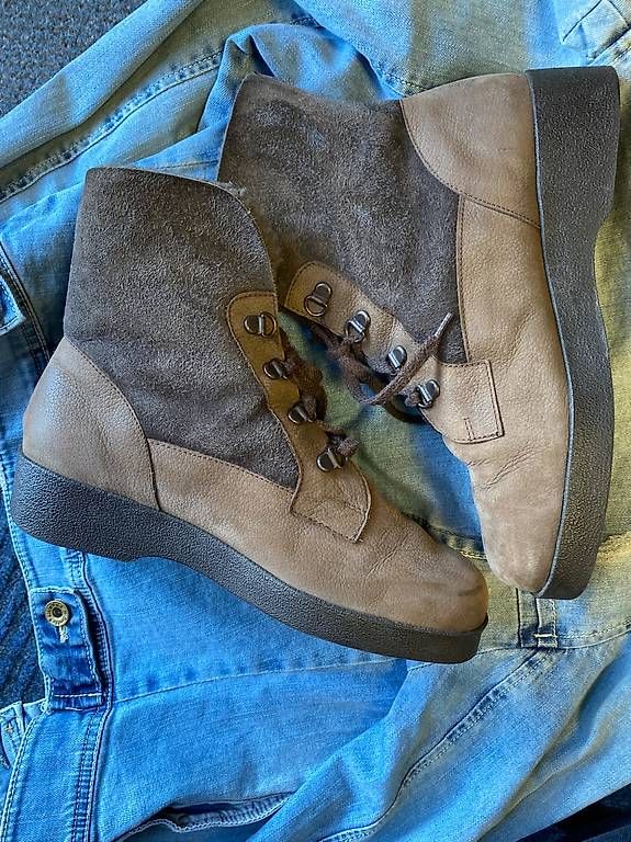 Scarpe da donna: Kandahar vintage – Usato da St. Gallen venduto da Konstanza 2