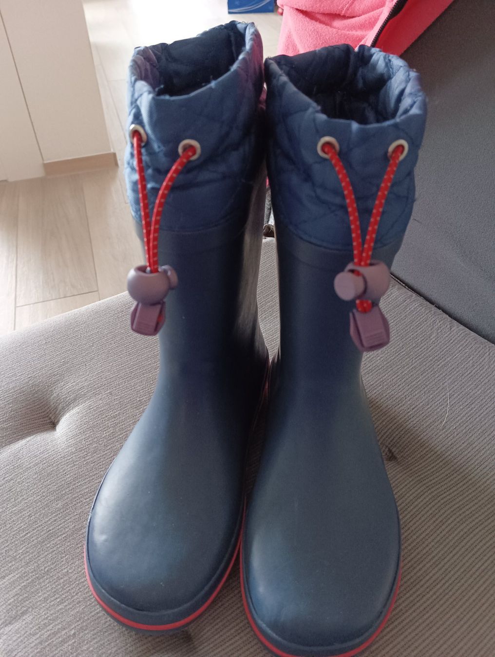 Scarpe per ragazzi: Gummistiefel Regenstiefel Kinder Gr. 30 – Usato da Schöfflisdorf venduto da kin_2dp9